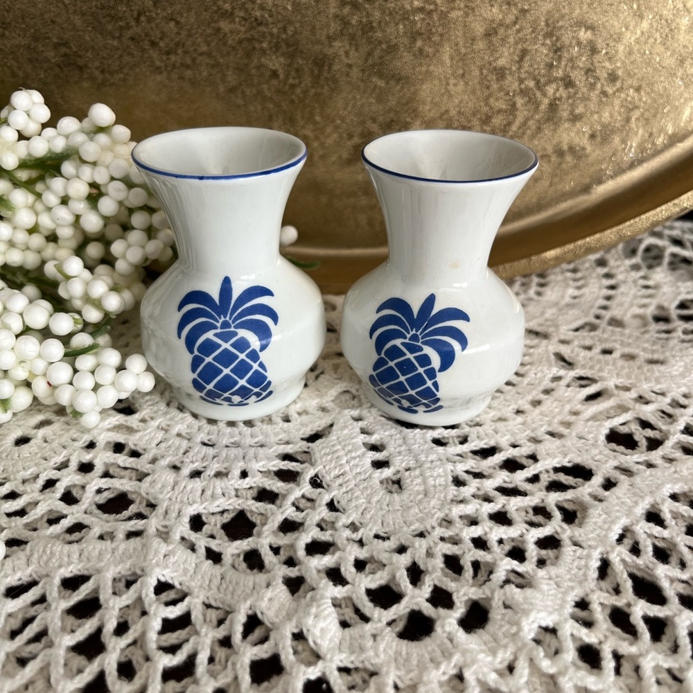 Set of 2 LEART  Blue & White 3" Pineapple Vases Made in Brazil